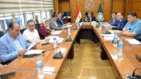 محافظ الدقهلية يترأس اجتماع مجلس إدارة المنطقة الصناعية في جمصة محافظ الدقهلية يترأس اجتماع مجلس إدارة المنطقة الصناعية في جمصة