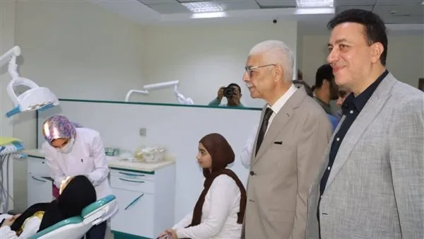 جولة رئيس جامعة المنوفية في عيادات كلية طب الأسنان الخارجية جولة رئيس جامعة المنوفية في عيادات كلية طب الأسنان الخارجية