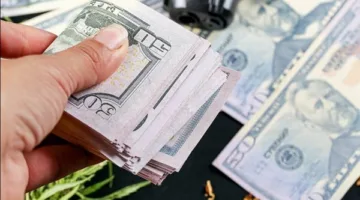 سعر الدولار اليوم الاثنين 19 مايو 2025 في المصارف والسوق الموازية
