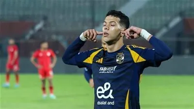 عاشور يتصدر القائمة.. اكتشف ترتيب هدافي الدوري المصري لموسم 2024/2025 عاشور يتصدر القائمة.. اكتشف ترتيب هدافي الدوري المصري لموسم 2024/2025