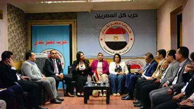 ندوة مشتركة بين “مصر بلدي” و”الإصلاح والنهضة” لمناقشة تأثير القوانين الانتخابية وتقسيم الدوائر على فرص الشباب في البرلمان ندوة مشتركة بين “مصر بلدي” و”الإصلاح والنهضة” لمناقشة تأثير القوانين الانتخابية وتقسيم الدوائر على فرص الشباب في البرلمان