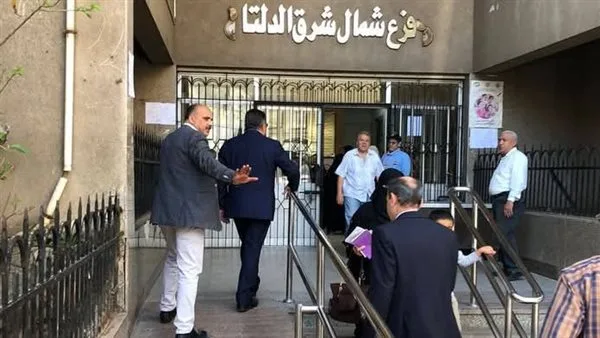محافظ الدقهلية يقوم بزيارة غير متوقعة لعيادة التأمين الصحي في العباسي محافظ الدقهلية يقوم بزيارة غير متوقعة لعيادة التأمين الصحي في العباسي