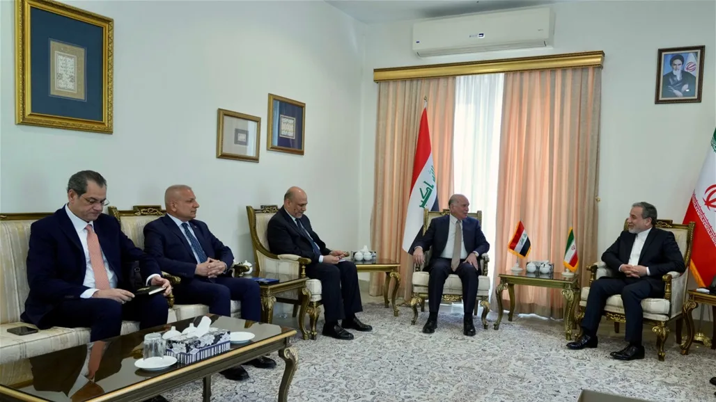 وزير الخارجية يجتمع مع نظيره الإيراني وملف إمدادات الغاز في المقدمة وزير الخارجية يجتمع مع نظيره الإيراني وملف إمدادات الغاز في المقدمة