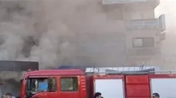 حريق كبير يلتهم ثلاث حظائر في مركز طما بسوهاج