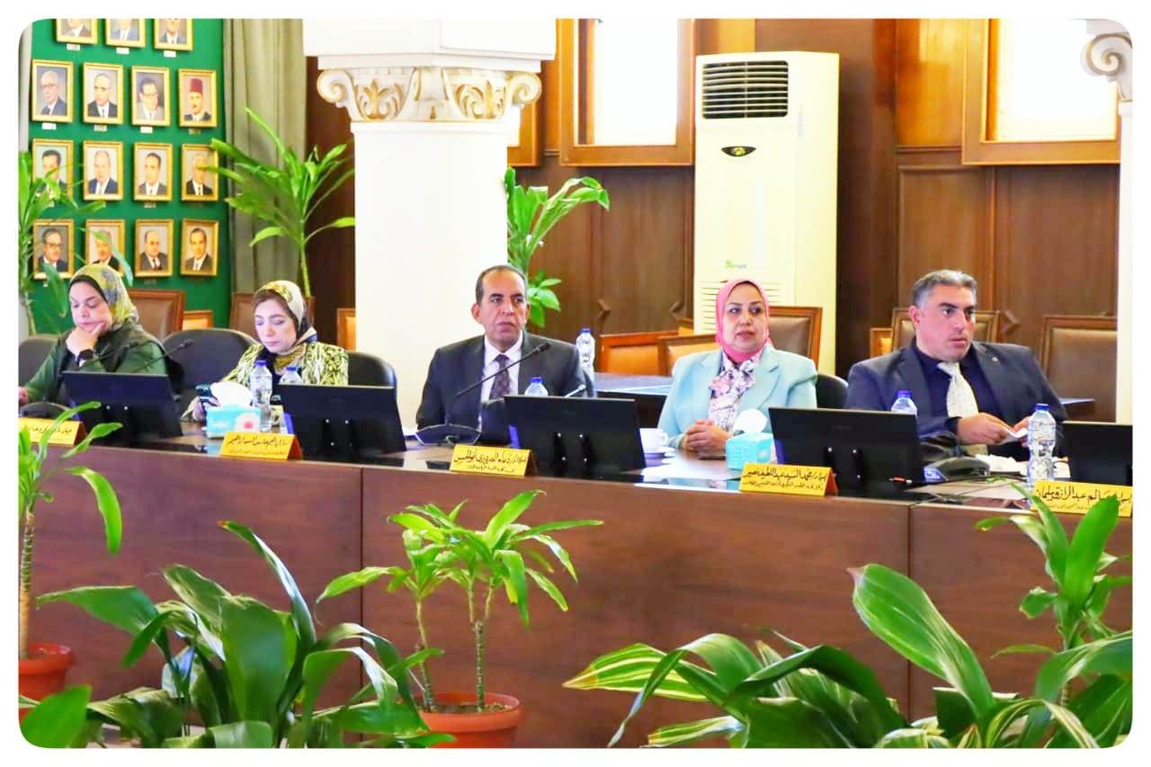 مجلس شؤون التعليم والطلاب بجامعة الإسكندرية يشيد بانتظام امتحانات الفصل الدراسي الثاني