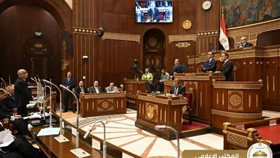الوزير فوزي: التحكيم يعد وسيلة أساسية لجذب الاستثمارات ويتطلب دعمًا مؤسسيًا، وإزالة العوائق الإجرائية تساهم في تحقيق بيئة استثمارية صحية. الوزير فوزي: التحكيم يعد وسيلة أساسية لجذب الاستثمارات ويتطلب دعمًا مؤسسيًا، وإزالة العوائق الإجرائية تساهم في تحقيق بيئة استثمارية صحية.