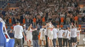 زمالك السلة يتغلب على الأهلي في منافسات الأفضل من خمسة، ومواجهة حاسمة غداً.
