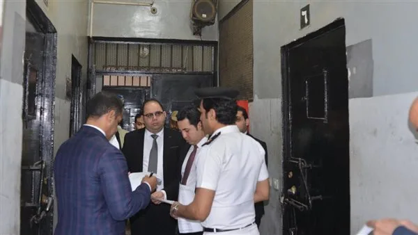 النيابة العامة تقوم بعمليات تفتيش على عدة مراكز إصلاح وأقسام شرطة. النيابة العامة تقوم بعمليات تفتيش على عدة مراكز إصلاح وأقسام شرطة.