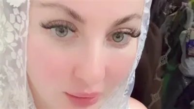 صوفينار توضح موقفها من ارتداء الحجاب واعتزال الرقص: “أستطيع أن أكون جمية بالحجاب دون الحاجة لارتدائه” صوفينار توضح موقفها من ارتداء الحجاب واعتزال الرقص: “أستطيع أن أكون جمية بالحجاب دون الحاجة لارتدائه”
