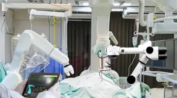 عراقية تطور روبوت لاسلكي لعلاج الأورام السرطانية وتقليل تأثيرات العلاج الكيميائي.