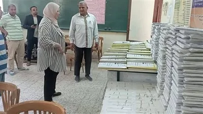 وكيل وزارة التعليم تراقب استعداد المدارس لامتحانات الفصل الدراسي الثاني للعام 2024/2025 في إهناسيا لصفوف النقل. وكيل وزارة التعليم تراقب استعداد المدارس لامتحانات الفصل الدراسي الثاني للعام 2024/2025 في إهناسيا لصفوف النقل.