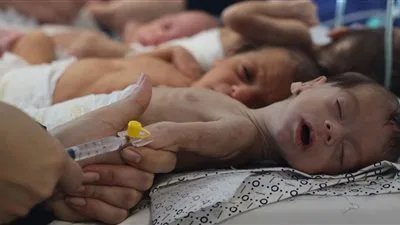 الأمم المتحدة تنبه من خطر إبادة أطفال غزة.. وأوروبا تشرع في اتخاذ عقوبات ضد إسرائيل الأمم المتحدة تنبه من خطر إبادة أطفال غزة.. وأوروبا تشرع في اتخاذ عقوبات ضد إسرائيل
