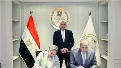 توقيع اتفاقية شراكة بين وزارة التعليم ومؤسسة “التعليم أولًا” لتعزيز الكفاءة المهنية للكوادر في المدارس الرسمية للغات والمدارس المتميزة. توقيع اتفاقية شراكة بين وزارة التعليم ومؤسسة “التعليم أولًا” لتعزيز الكفاءة المهنية للكوادر في المدارس الرسمية للغات والمدارس المتميزة.