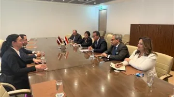 الدكتور خالد عبدالغفار يناقش طرق تعزيز التعاون الصحي مع وزيري الصحة في لاتفيا وأوكرانيا
