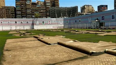 نادي الزمالك يعمل على تحديث ملاعب الشباب تحضيرًا للموسم الكروي المقبل. نادي الزمالك يعمل على تحديث ملاعب الشباب تحضيرًا للموسم الكروي المقبل.