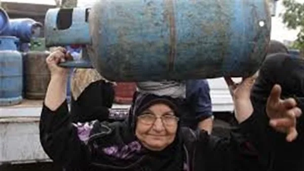 النبأ” توثق نداءات الآلاف من المواطنين: “أسطوانة الغاز مرتفعة الثمن ولا تكفي أسبوعاً النبأ” توثق نداءات الآلاف من المواطنين: “أسطوانة الغاز مرتفعة الثمن ولا تكفي أسبوعاً