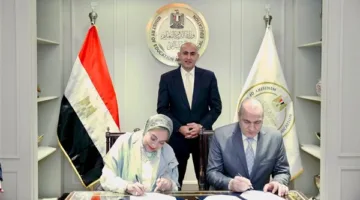 اتفاقية شراكة بين وزارة التعليم ومؤسسة “التعليم أولًا” لتعزيز الكفاءة المهنية للعاملين في المدارس التجريبية المتميزة