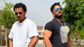 كزبرة تتحدث عن تامر حسني: فنان عظيم لأنه يدرك أهمية المهرجانات في الساحة الفنية.