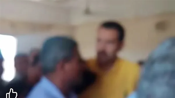 القبيصي يتخذ إجراءات صارمة ضد مدير لجنة توزيع الأسئلة ومعلم للتحقيق. القبيصي يتخذ إجراءات صارمة ضد مدير لجنة توزيع الأسئلة ومعلم للتحقيق.
