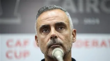 بعد تقديم شكوى للفيفا.. الزمالك يتواصل مع جوميز لحل مستحقاته المالية.
