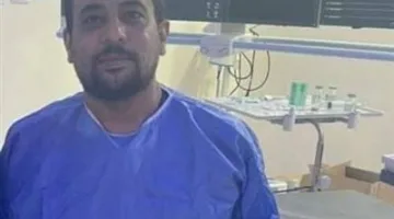 وداع عاطفي لطبيب توفي فجأة بعد أن أنقذ حياة مريضة في قنا