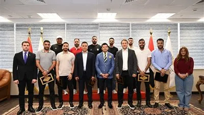 بعد عودتهم إلى الوطن، وزير الرياضة أشرف صبحي يرحب ببعثة الرياضيين العائدين من ليبيا. بعد عودتهم إلى الوطن، وزير الرياضة أشرف صبحي يرحب ببعثة الرياضيين العائدين من ليبيا.