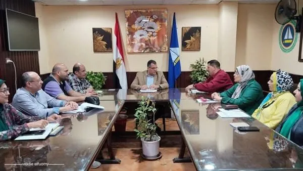 وكيل وزارة التربية والتعليم بدمياط يراقب امتحانات الصفين الأول والثاني الثانوي بشكل إلكتروني وورقي وكيل وزارة التربية والتعليم بدمياط يراقب امتحانات الصفين الأول والثاني الثانوي بشكل إلكتروني وورقي