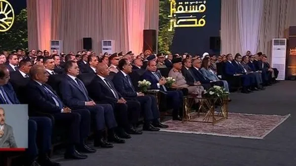 الرئيس السيسي يدشّن المرحلة الأولى من مدينة مصر الصناعية المستقبلية الرئيس السيسي يدشّن المرحلة الأولى من مدينة مصر الصناعية المستقبلية