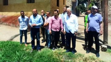 نائب وزير الإسكان يستعرض قضايا الصرف الصحي في سمالوط بمحافظة المنيا