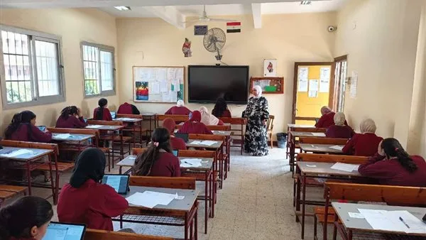 تعليم القاهرة: غرف عمليات رئيسية تراقب امتحانات الصفين الأول والثاني الثانوي تعليم القاهرة: غرف عمليات رئيسية تراقب امتحانات الصفين الأول والثاني الثانوي
