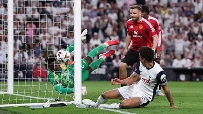للمرة الثالثة في تاريخه: توتنهام هوتسبير يتوج بلقب الدوري الأوروبي بفوزه على مانشستر يونايتد بهدف واحد دون رد للمرة الثالثة في تاريخه: توتنهام هوتسبير يتوج بلقب الدوري الأوروبي بفوزه على مانشستر يونايتد بهدف واحد دون رد