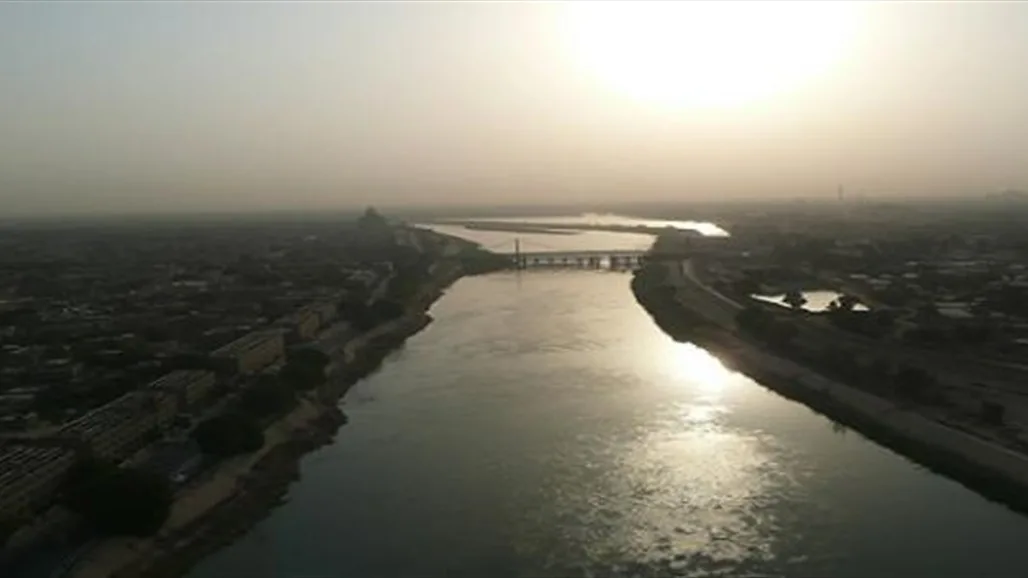 بيئة المثنى تكشف عن تراجع ملوحة نهر الفرات إلى النصف.. ما هي الأسباب وراء ذلك؟ بيئة المثنى تكشف عن تراجع ملوحة نهر الفرات إلى النصف.. ما هي الأسباب وراء ذلك؟