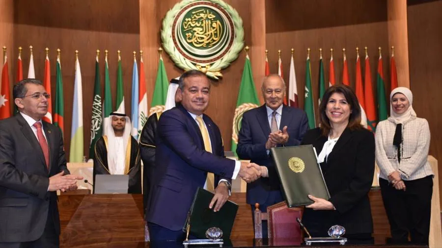 تقدير الرئيس التنفيذي والعضو المنتدب لمصرف «أبو ظبي الإسلامي – مصر ADIB-Egypt» كأحد القادة البارزين في مجال الاستدامة في العالم العربي تقدير الرئيس التنفيذي والعضو المنتدب لمصرف «أبو ظبي الإسلامي – مصر ADIB-Egypt» كأحد القادة البارزين في مجال الاستدامة في العالم العربي