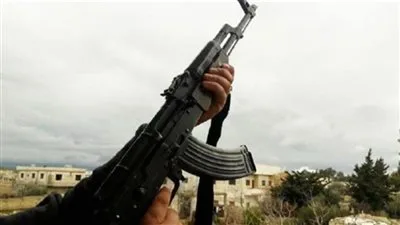 قنا: مقتل شاب جراء إطلاق النار بسبب ثأر قديم.. و4 إصابات في حادث تصادم بين سيارتين خاصتين. قنا: مقتل شاب جراء إطلاق النار بسبب ثأر قديم.. و4 إصابات في حادث تصادم بين سيارتين خاصتين.