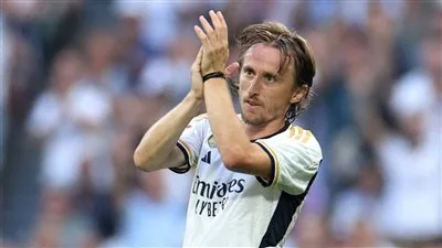 ريال مدريد يعلن بشكل رسمي عن مغادرة مودريتش بعد بطولة كأس العالم للأندية ريال مدريد يعلن بشكل رسمي عن مغادرة مودريتش بعد بطولة كأس العالم للأندية