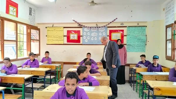 قرار غير متوقع من مدير تعليم قنا بشأن باب المدرسة.. ما الحقيقة؟ قرار غير متوقع من مدير تعليم قنا بشأن باب المدرسة.. ما الحقيقة؟