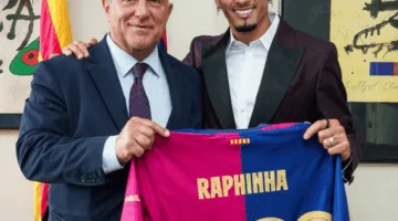 رسمياً: برشلونة يمدد عقد رافينيا حتى عام 2028