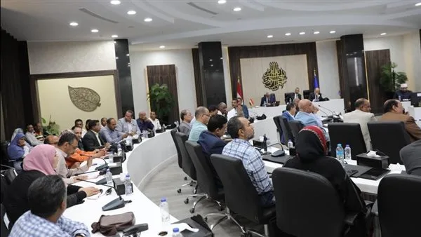 محافظ أسوان: لا تهاون في مواجهة انتهاكات البناء محافظ أسوان: لا تهاون في مواجهة انتهاكات البناء