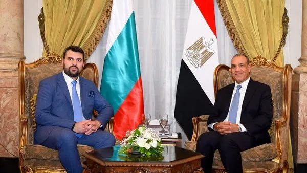 وزير الخارجية وشؤون الهجرة يلتقي بنظيره البلغاري وزير الخارجية وشؤون الهجرة يلتقي بنظيره البلغاري