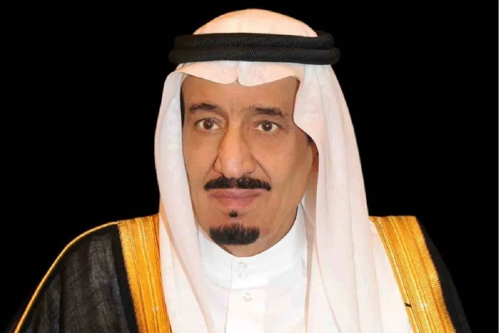 خادم الحرمين الشريفين يأمر باستضافة 1300 حاج وحاجة من 100 دولة خادم الحرمين الشريفين يأمر باستضافة 1300 حاج وحاجة من 100 دولة