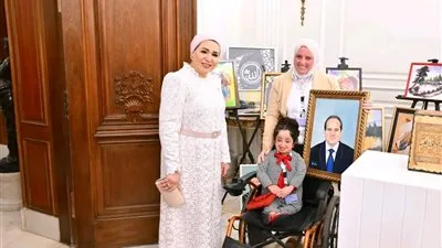 أمينة المرأة بحزب المستقلين الجدد: السيدة الأولى في مصر تتبنى رؤية إنسانية ملحوظة لدعم ذوي الهمم. أمينة المرأة بحزب المستقلين الجدد: السيدة الأولى في مصر تتبنى رؤية إنسانية ملحوظة لدعم ذوي الهمم.