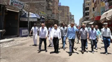 بالتفصيل.. محافظ أسوان يزور سوق شارع بورسعيد في كوم أمبو