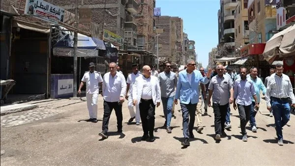 بالتفصيل.. محافظ أسوان يزور سوق شارع بورسعيد في كوم أمبو