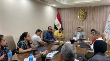 بالتفاصيل.. مدير “الصحة العامة” في الأقصر يراقب توفر الأدوية في مرافق الهيئة