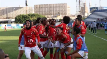 الأهلي يتوج بلقب كأس مصر للفتيات لأول مرة بعد انتصاره على وادي دجلة.