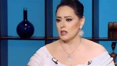 إحالة المنتجة ليلى الشبح إلى المحكمة بتهمة التشهير بالفنانة هند عاكف خلال عزاء حلمي بكر. إحالة المنتجة ليلى الشبح إلى المحكمة بتهمة التشهير بالفنانة هند عاكف خلال عزاء حلمي بكر.