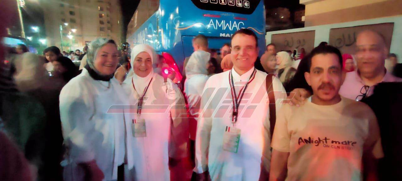الأهالى يودعون الحجاج
