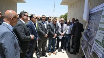 رئيس الوزراء يزور مشروع تحسين كفاءة محطة معالجة مياه الشيخ زايد