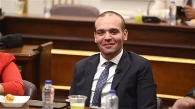 كريم السادات: تغييرات قانون الانتخابات تُمثل خطوة مهمة نحو تحديث النظام التشريعي كريم السادات: تغييرات قانون الانتخابات تُمثل خطوة مهمة نحو تحديث النظام التشريعي