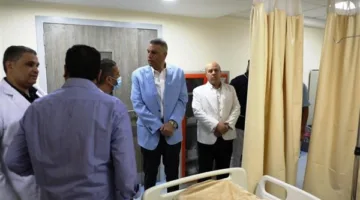 محافظ أسوان يزور مستشفى كوم أمبو المركزي لخدمة 500 ألف مواطن